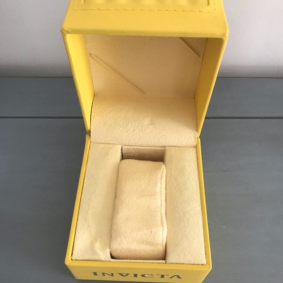 Invicta watch box - Picture 2 of 2